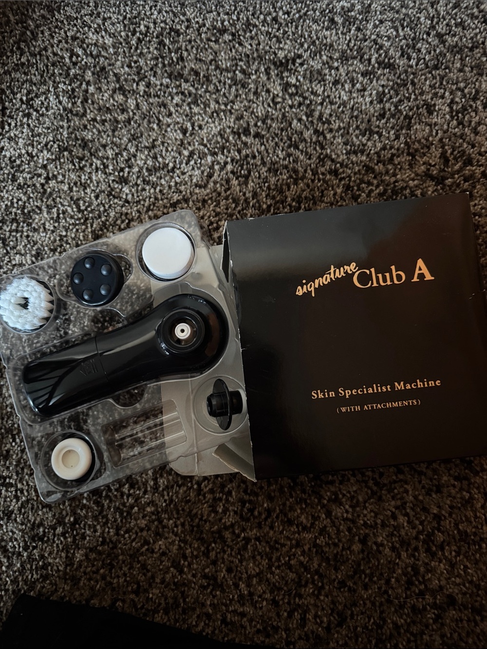 Signature Black Skin Specialist Machine with Multiple Attachments
